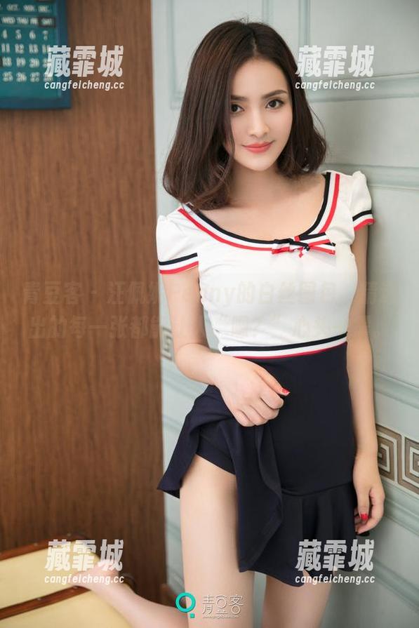青豆客-汪佩妮Penny 青豆客 - 汪佩妮Penny的白丝图包,精选出的每一张都能让人“嗯?”心头一震。
